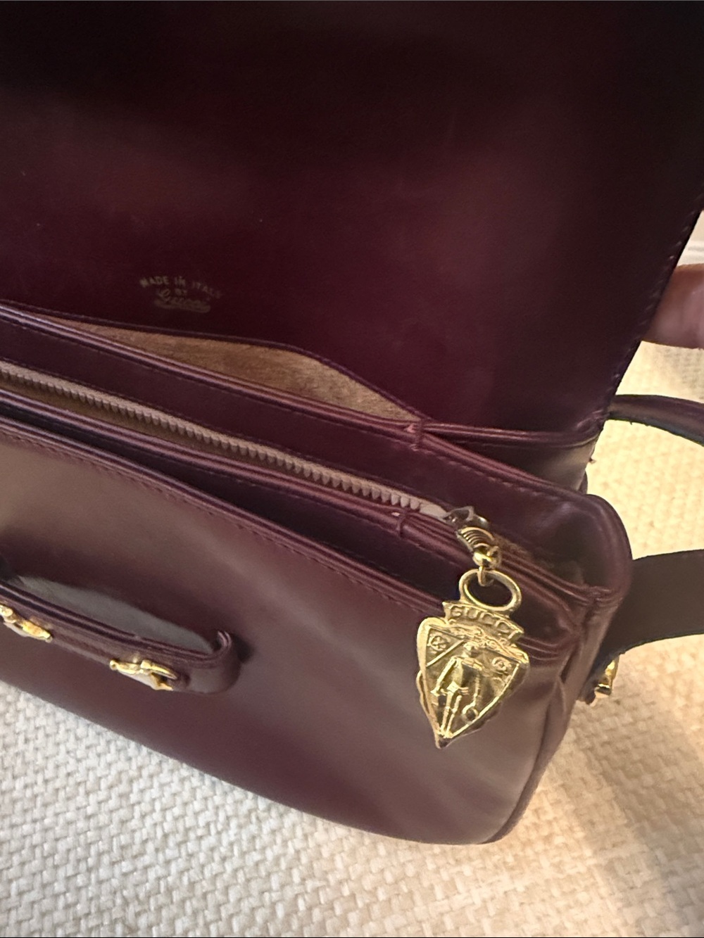 Gucci Burgundy Leather Shoulder Bag with Gold Hardware - Picture 9 of 9